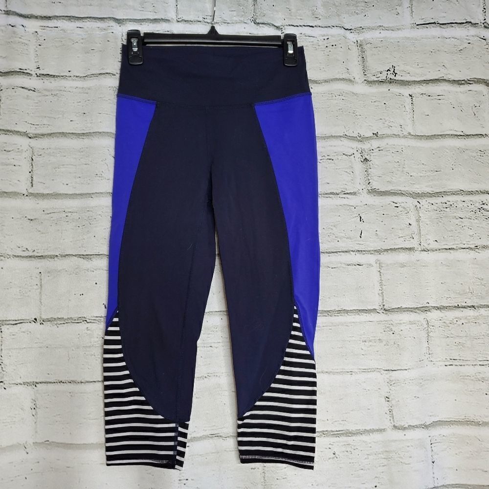 Athleta Striped Leg Athletic Cropped Leggings S Chaturanga blue purple